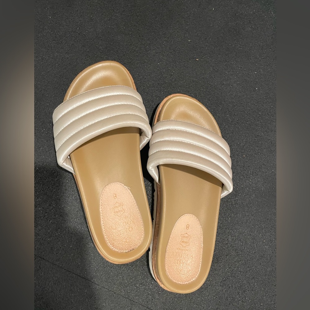 Beach slide sandals